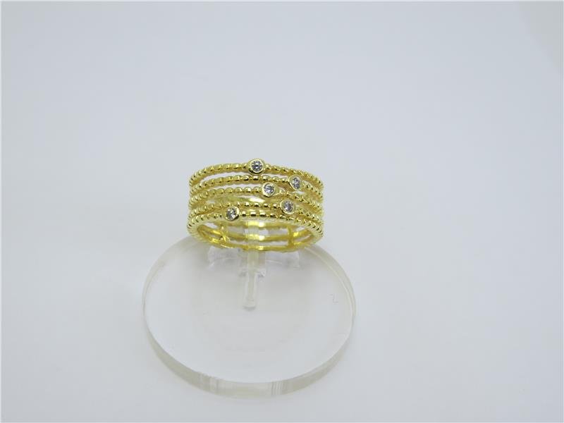 ANEL C/ 5 FILETES E DETALHES EM ZIRCONIA FOLH. OURO