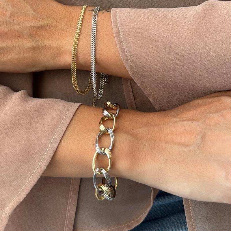 PULSEIRA LISA COM FECHO BOIA