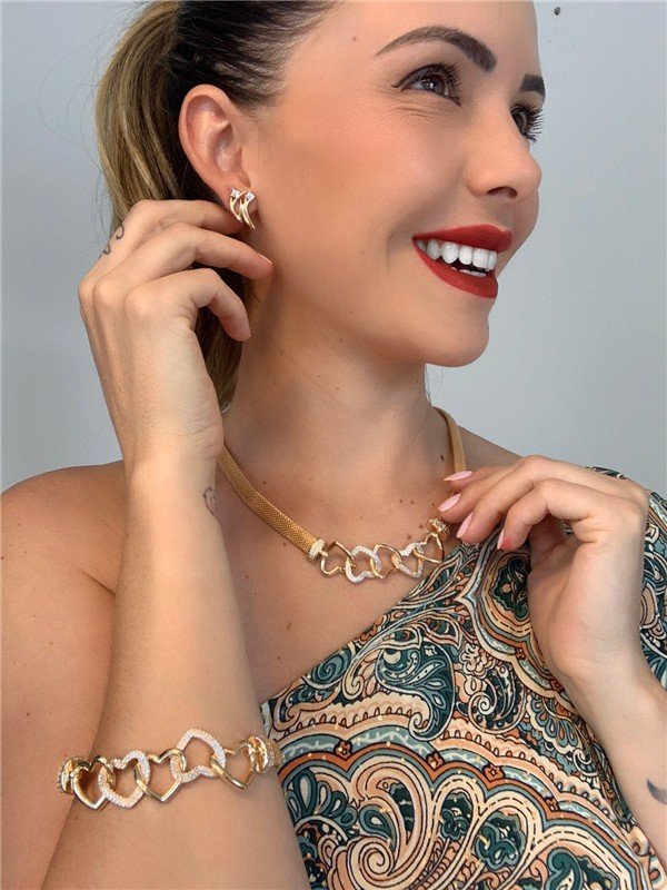 GARGANTILHA PESADA COM CORACAO 