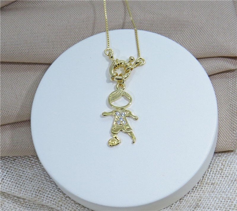 GARGANTILHA UM MENINO