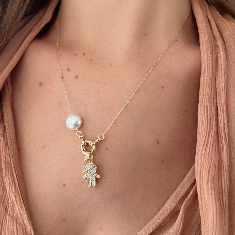 GARGANTILHA UM MENINO