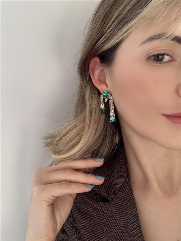 BRINCOS COM ZIRCONIA