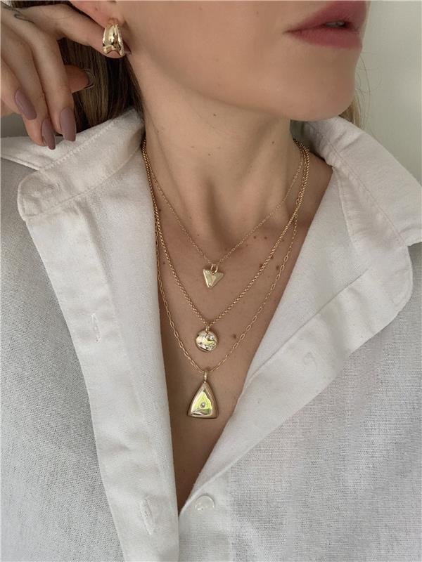 BRINCO ARGOLA COM ZIRCONIA