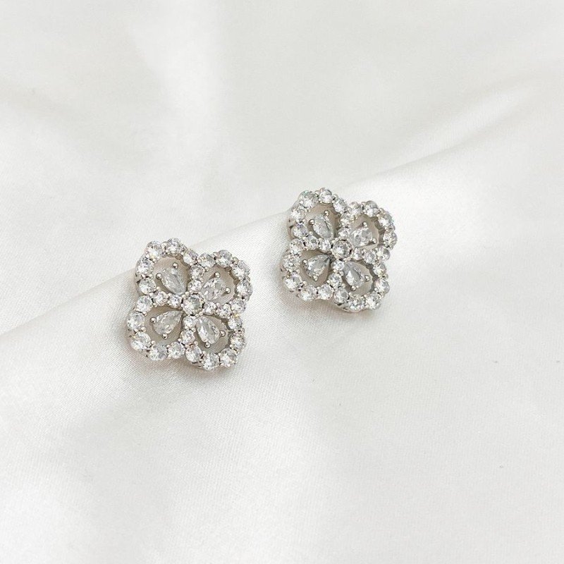 BRINCO DE ZIRCONIA 23MM