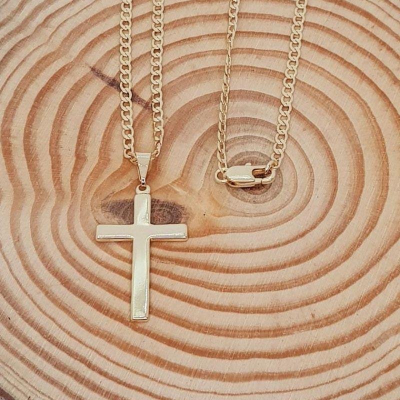 GARGANTILHA MASCULINA 60CM COM CRUZ LISA FOLHEADA A OURO